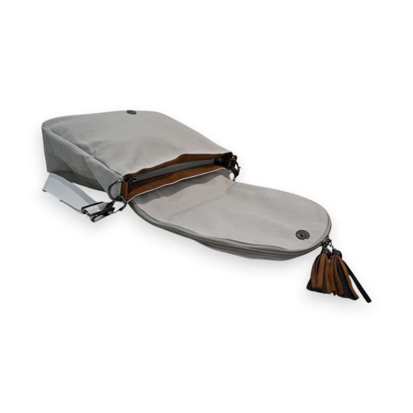 Geöffnete Umhängetasche Urban Star Canvas in gebrochenes Weiß mit braunem Innenfutter und Reißverschluss