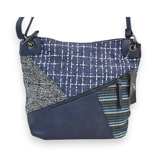 Blaue Patchwork-Umhängetasche mit verschiedenen Stoffmustern, Reißverschluss und Lederdetails, modisches Design