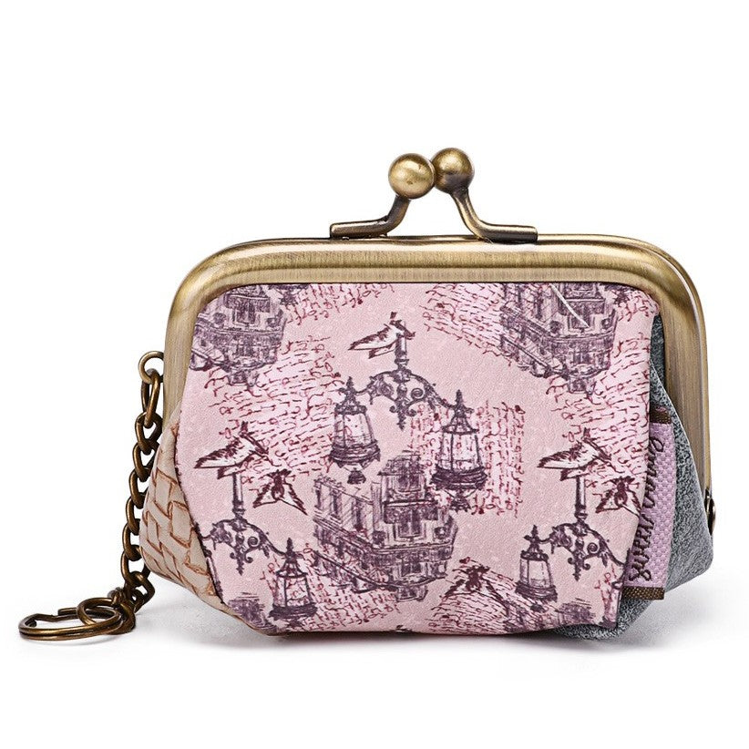 Vintage-Geldbörse mit Metallbügel, rosa Stoff mit Stadtmotiven bedruckt, Kettenanhänger, elegantes Accessoire
